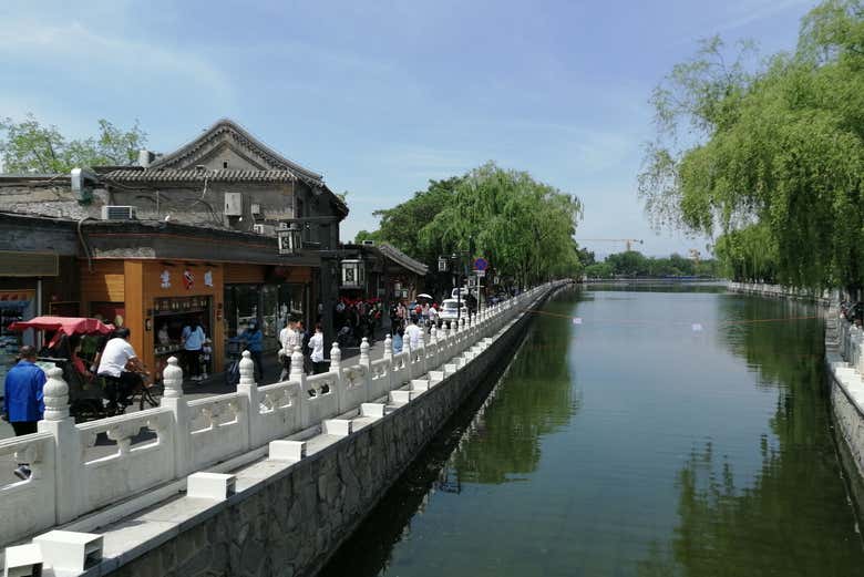 Sur les rives d'un canal
